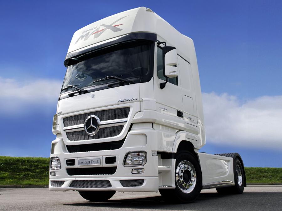  Mercedes-Benz Actros 1860 Study Space Max Concept 2006 года  (фото 1 из 5)